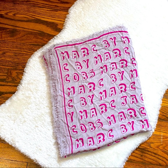 Marc by Marc Jacobs All Over Print Name Scarf One Size - Picture 2 of 8